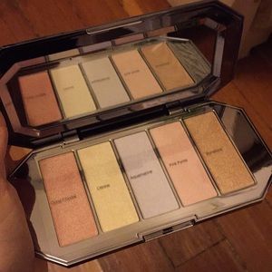 BRAND NEW BECCA Ocean Jewels Highlighter palette